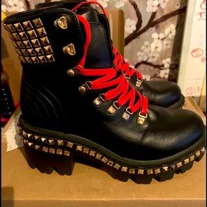 Combat boots worn twice